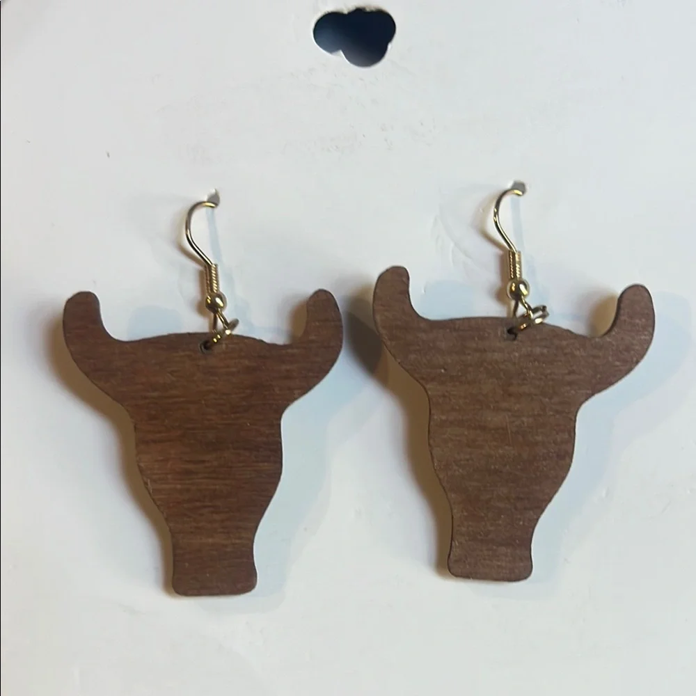 Leopard Print Bull Head Earrings - Picture 2 of 2